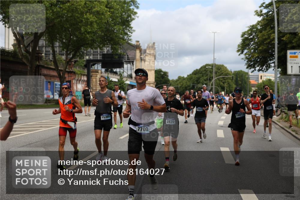 29.06.2025 - hella hamburg halbmarathon Yannick Fuchs http://msf.ph/oto/8164027 29.06.2025 10:39:55 20KM 2188, 2270, 2367, 2470, 2590, 2707, 3056, 3186, 4277, 4854, 5623, 5648, 5706, 6054, 6071, 6819, 6831, 7056, 7087, 7385, 7709, 8374, 9105, 9585, 9710, 11291, 11495, 11821, 12643, 12783, 13919, 14374, 14385, 14764, 15365, 15563, 15636, 16513, 16617, 16725, 17499, 17544, 17674, 17835, 17960, 18081, 18185, 18346, 18407, 18637, 18862, 18878, 19116 meine-sportfotos.de