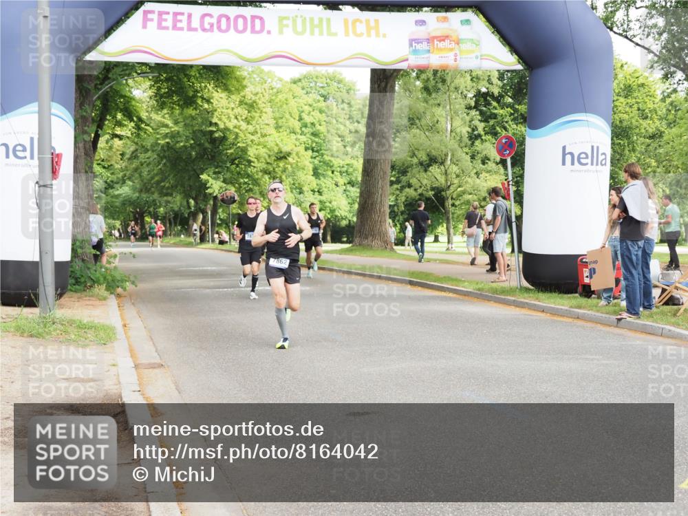 29.06.2025 - hella hamburg halbmarathon MichiJ http://msf.ph/oto/8164042 29.06.2025 10:13:19 Zwischen KM18-KM19 7834, 7862, 9151, 18897, 18930 meine-sportfotos.de