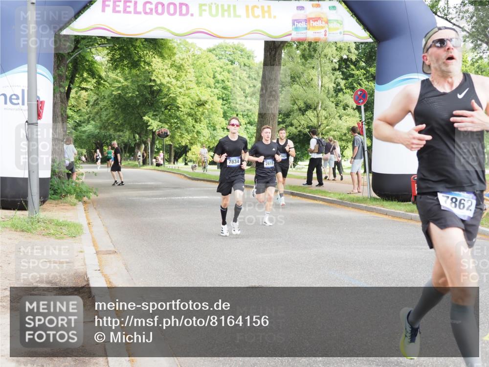 29.06.2025 - hella hamburg halbmarathon MichiJ http://msf.ph/oto/8164156 29.06.2025 10:13:21 Zwischen KM18-KM19 2618, 7834, 7862, 17771, 18930 meine-sportfotos.de