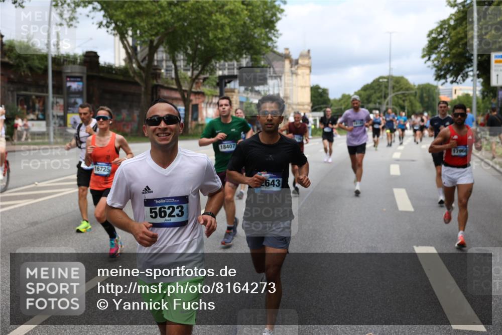 29.06.2025 - hella hamburg halbmarathon Yannick Fuchs http://msf.ph/oto/8164273 29.06.2025 10:39:58 20KM 2188, 2270, 2367, 2470, 2590, 2707, 3056, 3186, 3477, 4277, 4854, 5623, 5648, 5706, 6054, 6071, 6290, 6831, 7056, 7385, 7450, 7709, 8374, 9105, 9585, 9710, 11291, 11495, 11821, 12643, 12783, 13919, 14374, 14385, 14764, 15365, 15563, 15636, 16513, 16617, 16624, 16725, 17499, 17674, 17835, 17960, 18081, 18185, 18346, 18407, 18637, 18862, 18878, 19116 meine-sportfotos.de