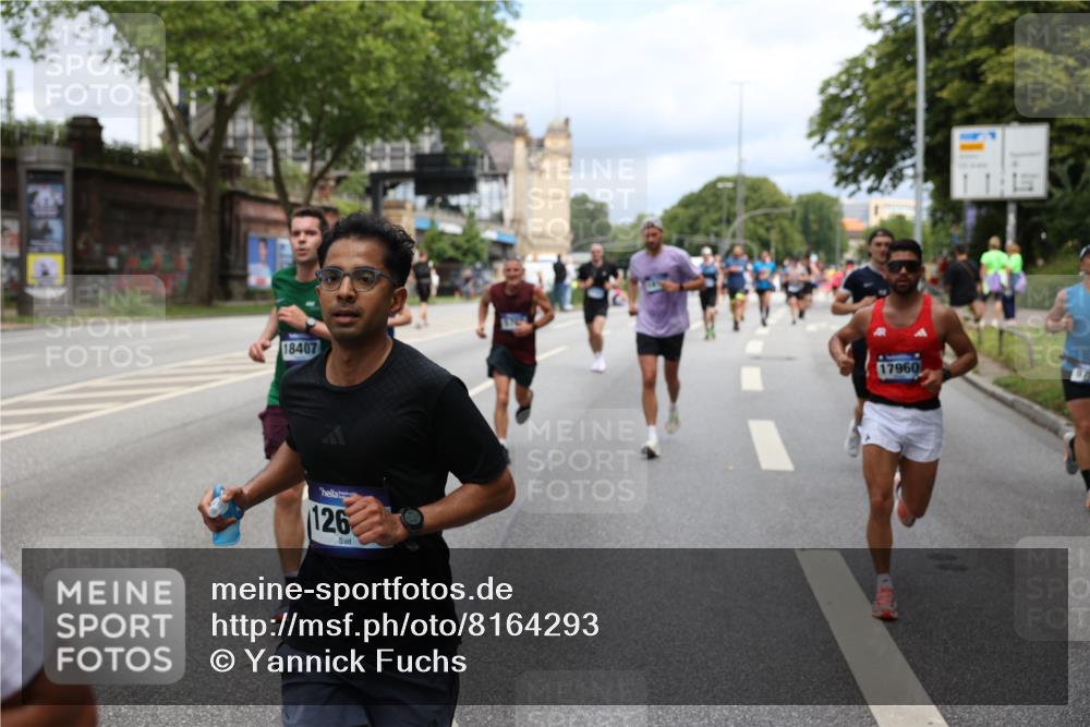29.06.2025 - hella hamburg halbmarathon Yannick Fuchs http://msf.ph/oto/8164293 29.06.2025 10:39:59 20KM 2188, 2270, 2367, 2470, 2590, 2707, 3056, 3186, 3477, 4277, 4854, 5623, 5648, 5706, 6054, 6071, 6290, 6831, 7056, 7385, 7450, 8374, 9105, 9585, 9710, 10792, 10796, 11291, 11495, 11821, 12084, 12643, 13525, 13919, 14374, 14385, 14764, 15365, 15563, 15636, 16513, 16617, 16624, 16725, 17499, 17674, 17835, 17960, 18081, 18185, 18346, 18407, 18637, 18862, 18878 meine-sportfotos.de