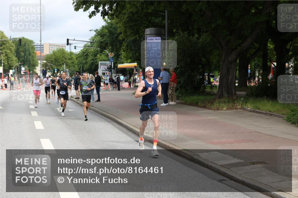29.06.2025 - hella hamburg halbmarathon Yannick Fuchs http://msf.ph/oto/8164461 29.06.2025 10:22:10 20KM 1065, 1577, 5344, 9079, 9097, 10848, 12992, 14019, 15023, 15136, 15671, 18124, 19050 meine-sportfotos.de