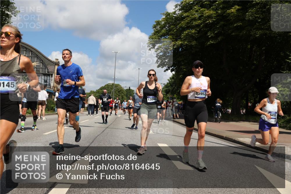 29.06.2025 - hella hamburg halbmarathon Yannick Fuchs http://msf.ph/oto/8164645 29.06.2025 11:37:38 20KM 1661, 1685, 1721, 2572, 3524, 3607, 3810, 3884, 3896, 4139, 4612, 4756, 4921, 5139, 5229, 6112, 6189, 6250, 6344, 6751, 8560, 8745, 8984, 8993, 9009, 9331, 9333, 9455, 9644, 10145, 10626, 10627, 11097, 11479, 11637, 11816, 11817, 12028, 12298, 12625, 13018, 13195, 13577, 13848, 13862, 13952, 13957, 14037, 14516, 14517, 15669, 16260, 16306, 16390, 16559, 16560, 17267, 17879, 18160, 18332, 18544, 18674, 18918 meine-sportfotos.de