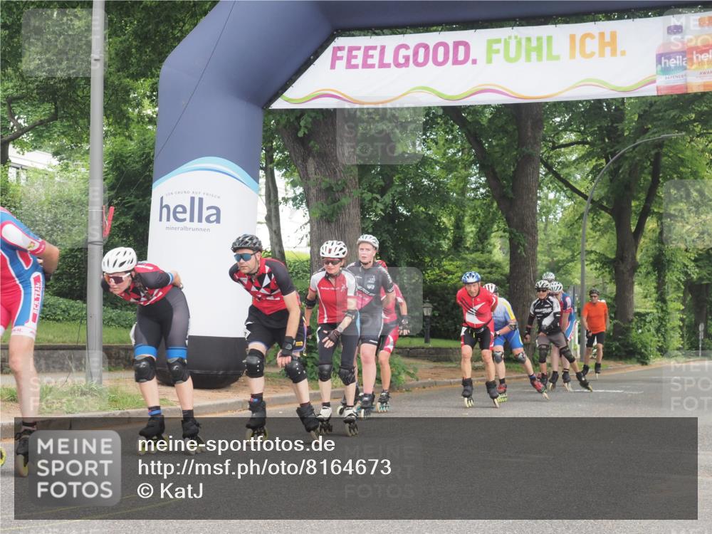 29.06.2025 - hella hamburg halbmarathon KatJ http://msf.ph/oto/8164673 29.06.2025 09:14:20 Zwischen KM18-KM19  meine-sportfotos.de