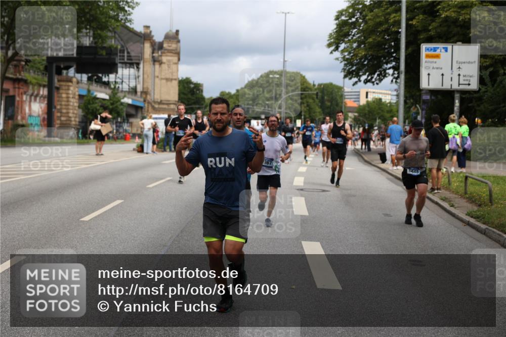 29.06.2025 - hella hamburg halbmarathon Yannick Fuchs http://msf.ph/oto/8164709 29.06.2025 10:40:04 20KM 1569, 2138, 2270, 2367, 2590, 2707, 3056, 3186, 3477, 4277, 4345, 4854, 5648, 6054, 6071, 6290, 6460, 6711, 6831, 7056, 7385, 7450, 8374, 9585, 10792, 10796, 11291, 11495, 11821, 11936, 12084, 12277, 13525, 14374, 14385, 14764, 14911, 15563, 15636, 16513, 16624, 17499, 17674, 17835, 18081, 18185, 18346, 18637, 18862, 18878 meine-sportfotos.de