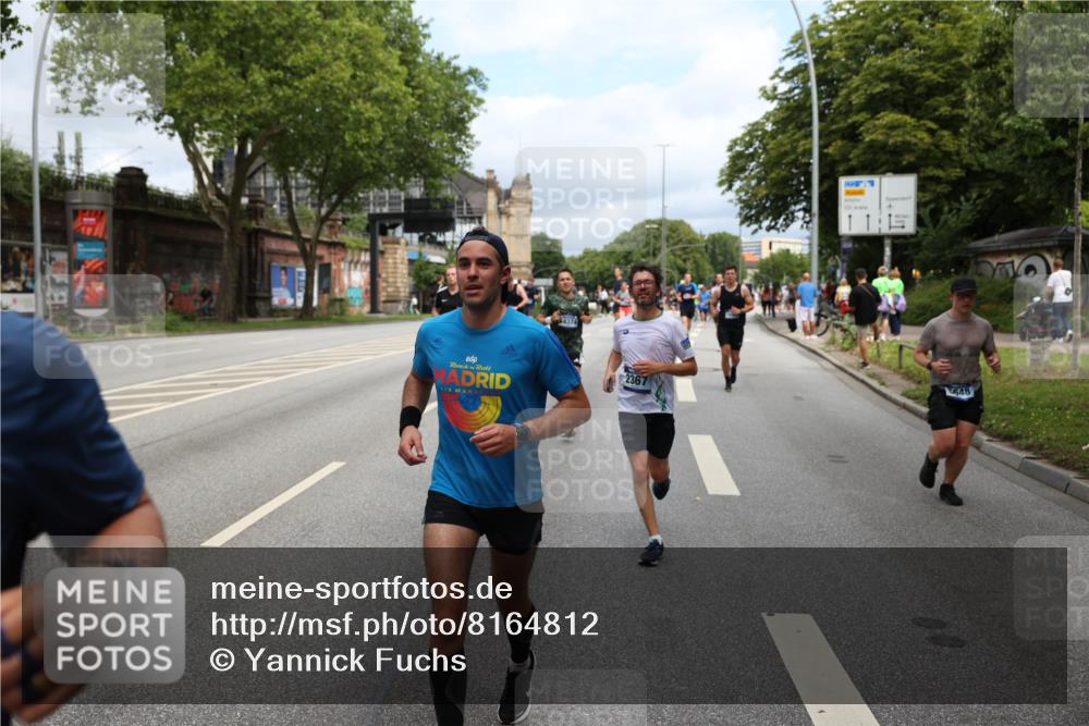 29.06.2025 - hella hamburg halbmarathon Yannick Fuchs http://msf.ph/oto/8164812 29.06.2025 10:40:06 20KM 1569, 1600, 2138, 2270, 2367, 2590, 2707, 3056, 3186, 3477, 4277, 4345, 4854, 5648, 6054, 6071, 6290, 6460, 6711, 7056, 7385, 7450, 8374, 9585, 10792, 10796, 11291, 11495, 11773, 11821, 11936, 12084, 12277, 13525, 14200, 14374, 14385, 14764, 14911, 15563, 15636, 15741, 16513, 16624, 17499, 17674, 17835, 18081, 18346, 18637, 18878 meine-sportfotos.de