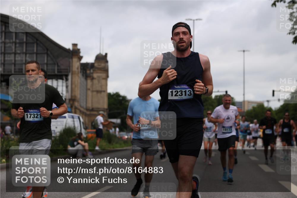 29.06.2025 - hella hamburg halbmarathon Yannick Fuchs http://msf.ph/oto/8164883 29.06.2025 10:59:57 20KM 1526, 1559, 3039, 3199, 4146, 4187, 4613, 5150, 5742, 6322, 6462, 6572, 6585, 7826, 7935, 8894, 9339, 9405, 9477, 9829, 10100, 10736, 10886, 11208, 11887, 12255, 12313, 12371, 12837, 14176, 14306, 14607, 15377, 15963, 16166, 17059, 17321, 17707, 17866, 18199, 18240, 18261, 18525, 18655, 18721, 18726, 18827, 19173 meine-sportfotos.de