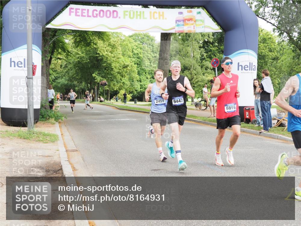 29.06.2025 - hella hamburg halbmarathon MichiJ http://msf.ph/oto/8164931 29.06.2025 10:13:37 Zwischen KM18-KM19 2459, 6699, 6816, 9447, 16169 meine-sportfotos.de