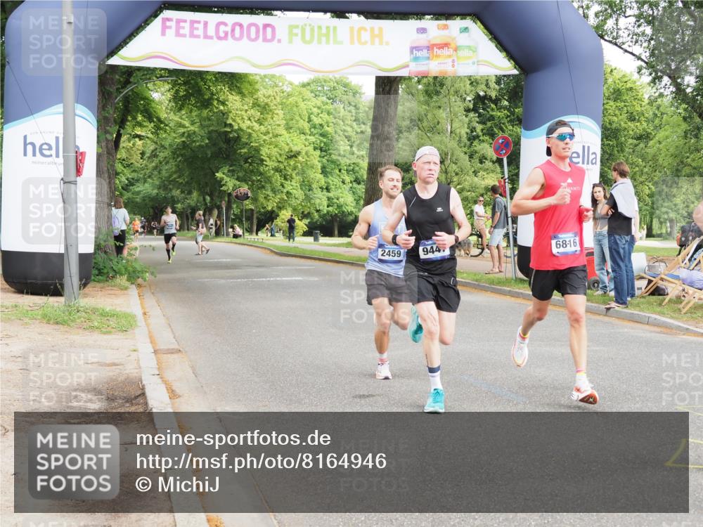 29.06.2025 - hella hamburg halbmarathon MichiJ http://msf.ph/oto/8164946 29.06.2025 10:13:37 Zwischen KM18-KM19 2459, 6699, 6816, 9447, 16169 meine-sportfotos.de