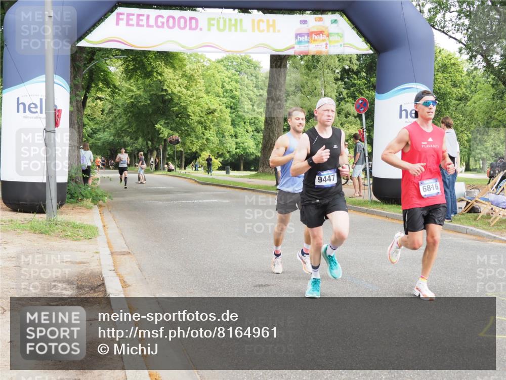 29.06.2025 - hella hamburg halbmarathon MichiJ http://msf.ph/oto/8164961 29.06.2025 10:13:37 Zwischen KM18-KM19 2459, 6699, 6816, 9447, 16169 meine-sportfotos.de