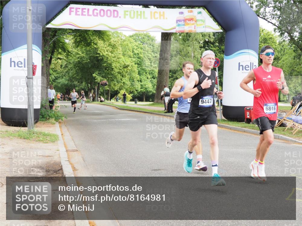 29.06.2025 - hella hamburg halbmarathon MichiJ http://msf.ph/oto/8164981 29.06.2025 10:13:37 Zwischen KM18-KM19 2459, 6699, 6816, 9447, 16169 meine-sportfotos.de