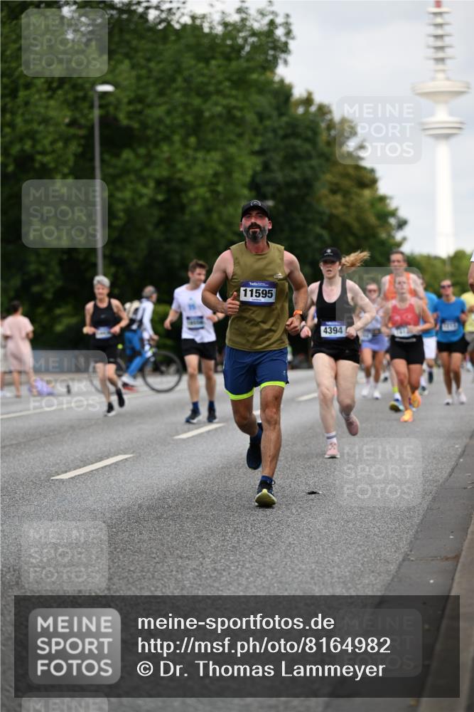 29.06.2025 - hella hamburg halbmarathon Dr. Thomas Lammeyer http://msf.ph/oto/8164982 29.06.2025 10:09:15 Kennedybrücke 1126, 1213, 1347, 1559, 2424, 2540, 2852, 3071, 3578, 4293, 4394, 4538, 5869, 6907, 6908, 7017, 7826, 8316, 9165, 9680, 10100, 10694, 10709, 10834, 11088 meine-sportfotos.de
