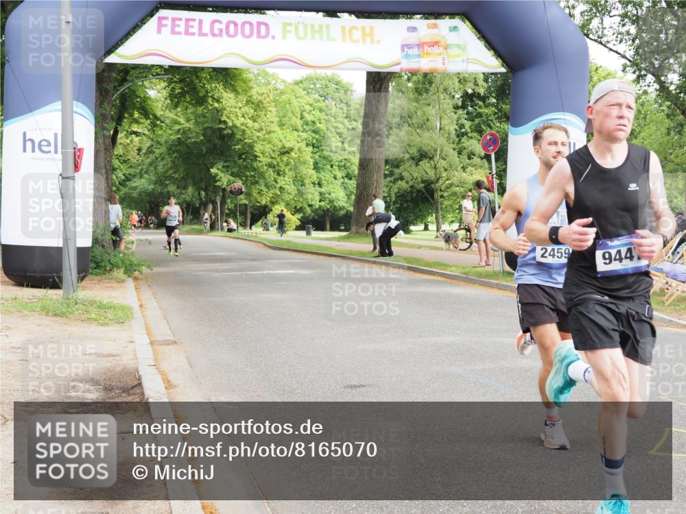 29.06.2025 - hella hamburg halbmarathon MichiJ http://msf.ph/oto/8165070 29.06.2025 10:13:38 Zwischen KM18-KM19 2459, 6699, 6816, 9447, 16169 meine-sportfotos.de