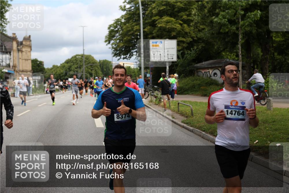 29.06.2025 - hella hamburg halbmarathon Yannick Fuchs http://msf.ph/oto/8165168 29.06.2025 10:40:12 20KM 1569, 1600, 1920, 2048, 2138, 2189, 2270, 2590, 2707, 3056, 3186, 3477, 4277, 4345, 4854, 5648, 6071, 6290, 6460, 6532, 6711, 7056, 7385, 7450, 8269, 8374, 8668, 9585, 10792, 10796, 11495, 11773, 11936, 12084, 12277, 13525, 14062, 14200, 14228, 14374, 14385, 14462, 14764, 14804, 14911, 15563, 15636, 15741, 16513, 16624, 17499, 17674, 17835, 18081, 18346, 18637, 18878 meine-sportfotos.de