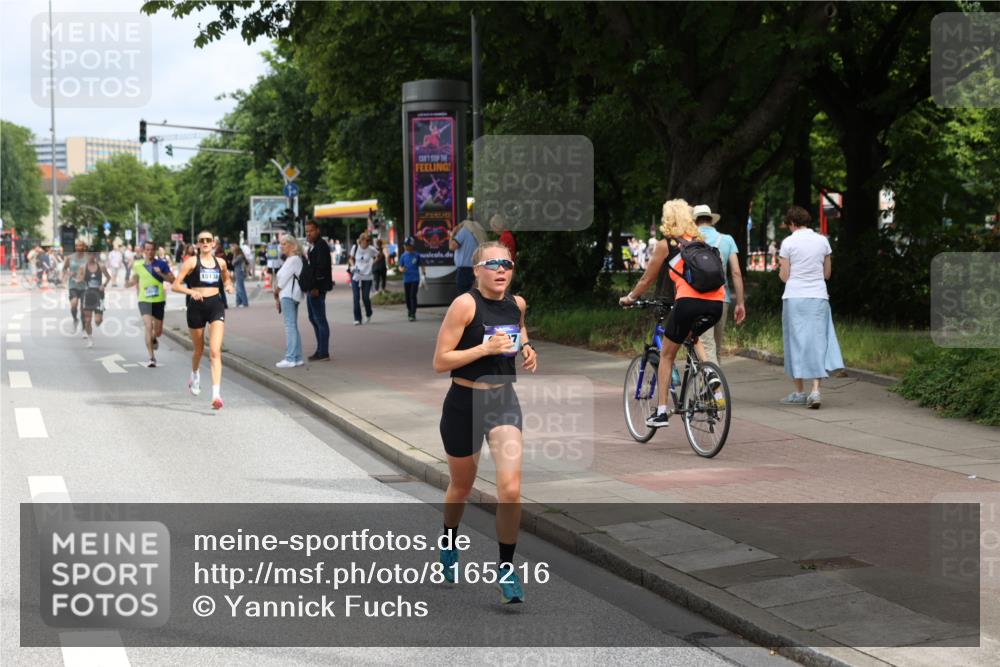 29.06.2025 - hella hamburg halbmarathon Yannick Fuchs http://msf.ph/oto/8165216 29.06.2025 10:22:28 20KM 5344, 9097, 9804, 10485, 12341, 13941, 13956, 14019, 14828, 15136, 15583, 17893, 18037, 18124, 19050, 19114 meine-sportfotos.de