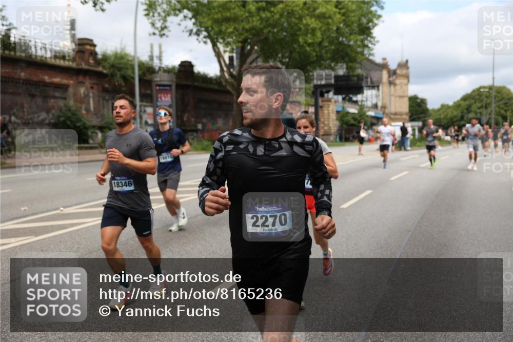 29.06.2025 - hella hamburg halbmarathon Yannick Fuchs http://msf.ph/oto/8165236 29.06.2025 10:40:12 20KM 1569, 1600, 1920, 2048, 2138, 2189, 2270, 2590, 2707, 3056, 3186, 3477, 4277, 4345, 4854, 5648, 6071, 6290, 6460, 6532, 6711, 7056, 7385, 7450, 8269, 8374, 8668, 9585, 10792, 10796, 11495, 11773, 11936, 12084, 12277, 13525, 14062, 14200, 14228, 14374, 14385, 14462, 14764, 14804, 14911, 15563, 15636, 15741, 16513, 16624, 17499, 17674, 17835, 18081, 18346, 18637, 18878 meine-sportfotos.de