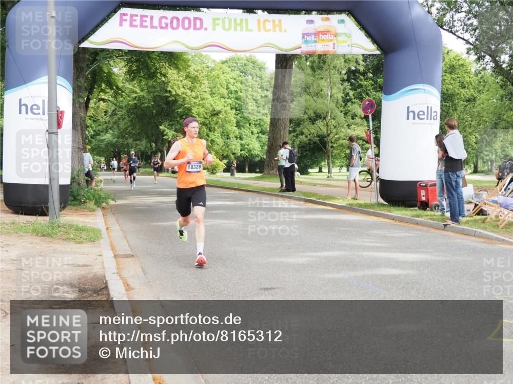 29.06.2025 - hella hamburg halbmarathon MichiJ http://msf.ph/oto/8165312 29.06.2025 10:13:51 Zwischen KM18-KM19 18328 meine-sportfotos.de