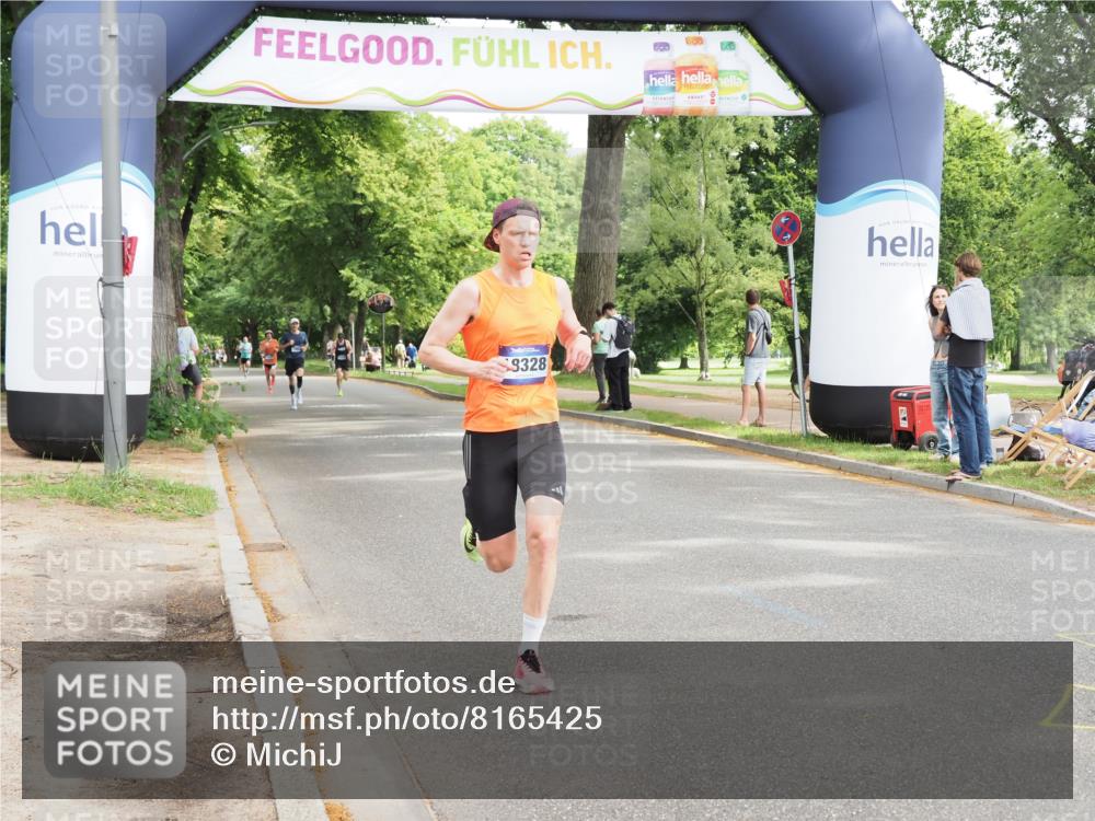 29.06.2025 - hella hamburg halbmarathon MichiJ http://msf.ph/oto/8165425 29.06.2025 10:13:52 Zwischen KM18-KM19 18328 meine-sportfotos.de