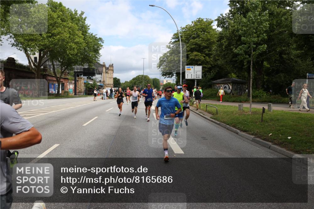 29.06.2025 - hella hamburg halbmarathon Yannick Fuchs http://msf.ph/oto/8165686 29.06.2025 10:40:17 20KM 1569, 1600, 1759, 1920, 2048, 2138, 2189, 2590, 2707, 3056, 3186, 3477, 4345, 4854, 6071, 6290, 6460, 6532, 6711, 7385, 7450, 7961, 8269, 8577, 8668, 9585, 10792, 10796, 11094, 11125, 11495, 11773, 11936, 12084, 12277, 13525, 14062, 14200, 14228, 14385, 14462, 14804, 14911, 15563, 15741, 16513, 16624, 17499, 17674, 17835, 18081, 18637, 18878 meine-sportfotos.de