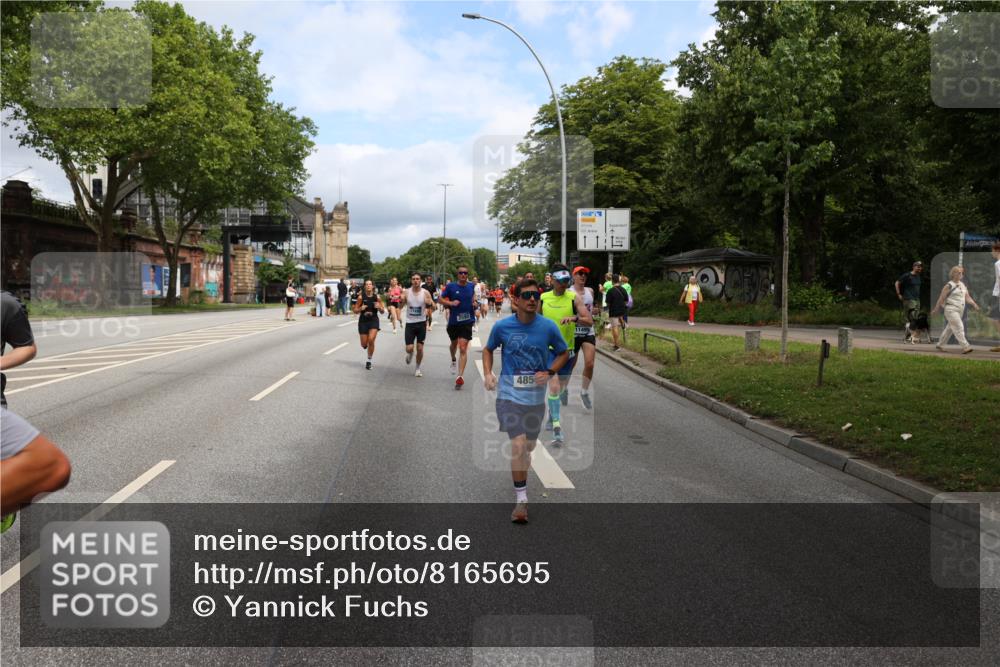 29.06.2025 - hella hamburg halbmarathon Yannick Fuchs http://msf.ph/oto/8165695 29.06.2025 10:40:17 20KM 1569, 1600, 1759, 1920, 2048, 2138, 2189, 2590, 2707, 3056, 3186, 3477, 4345, 4854, 6071, 6290, 6460, 6532, 6711, 7385, 7450, 7961, 8269, 8577, 8668, 9585, 10792, 10796, 11094, 11125, 11495, 11773, 11936, 12084, 12277, 13525, 14062, 14200, 14228, 14385, 14462, 14804, 14911, 15563, 15741, 16513, 16624, 17499, 17674, 17835, 18081, 18637, 18878 meine-sportfotos.de
