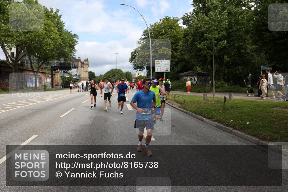 29.06.2025 - hella hamburg halbmarathon Yannick Fuchs http://msf.ph/oto/8165738 29.06.2025 10:40:17 20KM 1569, 1600, 1759, 1920, 2048, 2138, 2189, 2590, 2707, 3056, 3186, 3477, 4345, 4854, 6071, 6290, 6460, 6532, 6711, 7385, 7450, 7961, 8269, 8577, 8668, 9585, 10792, 10796, 11094, 11125, 11495, 11773, 11936, 12084, 12277, 13525, 14062, 14200, 14228, 14385, 14462, 14804, 14911, 15563, 15741, 16513, 16624, 17499, 17674, 17835, 18081, 18637, 18878 meine-sportfotos.de