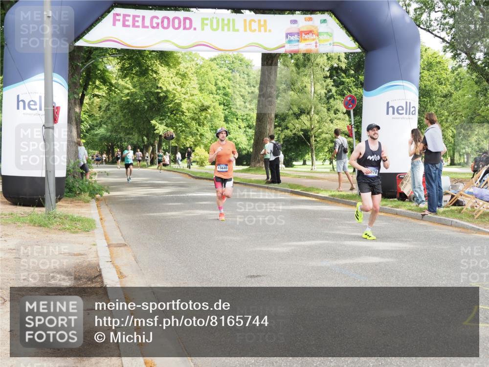 29.06.2025 - hella hamburg halbmarathon MichiJ http://msf.ph/oto/8165744 29.06.2025 10:14:00 Zwischen KM18-KM19 7963, 11678, 13440 meine-sportfotos.de