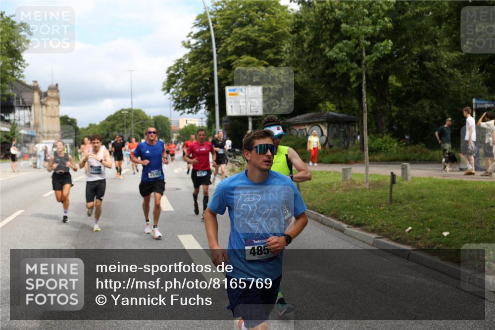 29.06.2025 - hella hamburg halbmarathon Yannick Fuchs http://msf.ph/oto/8165769 29.06.2025 10:40:18 20KM 1569, 1600, 1759, 1920, 2048, 2138, 2189, 2590, 2707, 3056, 3477, 4345, 4854, 6071, 6290, 6460, 6532, 6711, 7385, 7450, 7961, 8269, 8577, 8668, 9585, 10792, 10796, 11094, 11125, 11495, 11773, 11936, 12084, 12277, 13525, 14062, 14200, 14228, 14385, 14462, 14804, 14911, 15563, 15741, 16624, 17499, 17674, 17835, 18081, 18637, 18878 meine-sportfotos.de