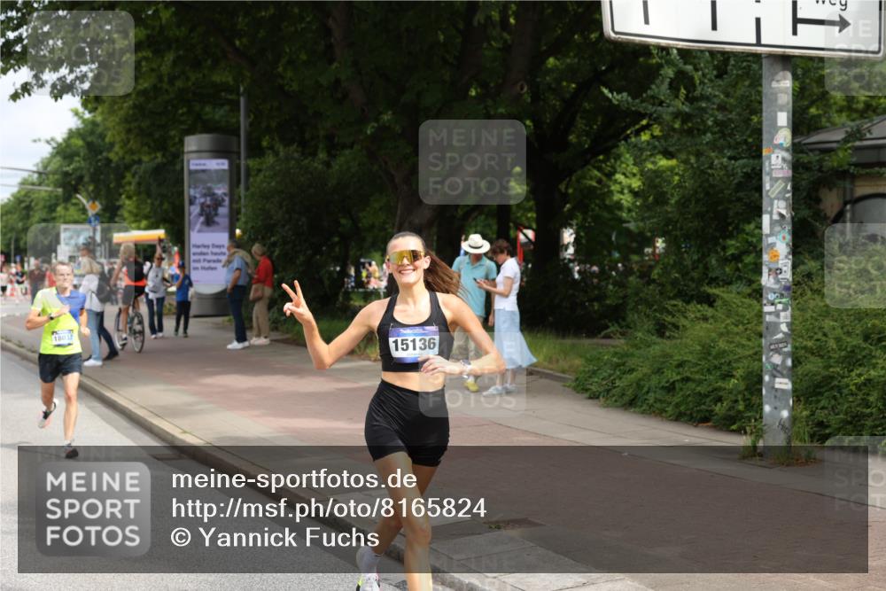 29.06.2025 - hella hamburg halbmarathon Yannick Fuchs http://msf.ph/oto/8165824 29.06.2025 10:22:31 20KM 9097, 9804, 10485, 12341, 13941, 13956, 14828, 15136, 15583, 17893, 18037, 18124, 19050, 19114 meine-sportfotos.de