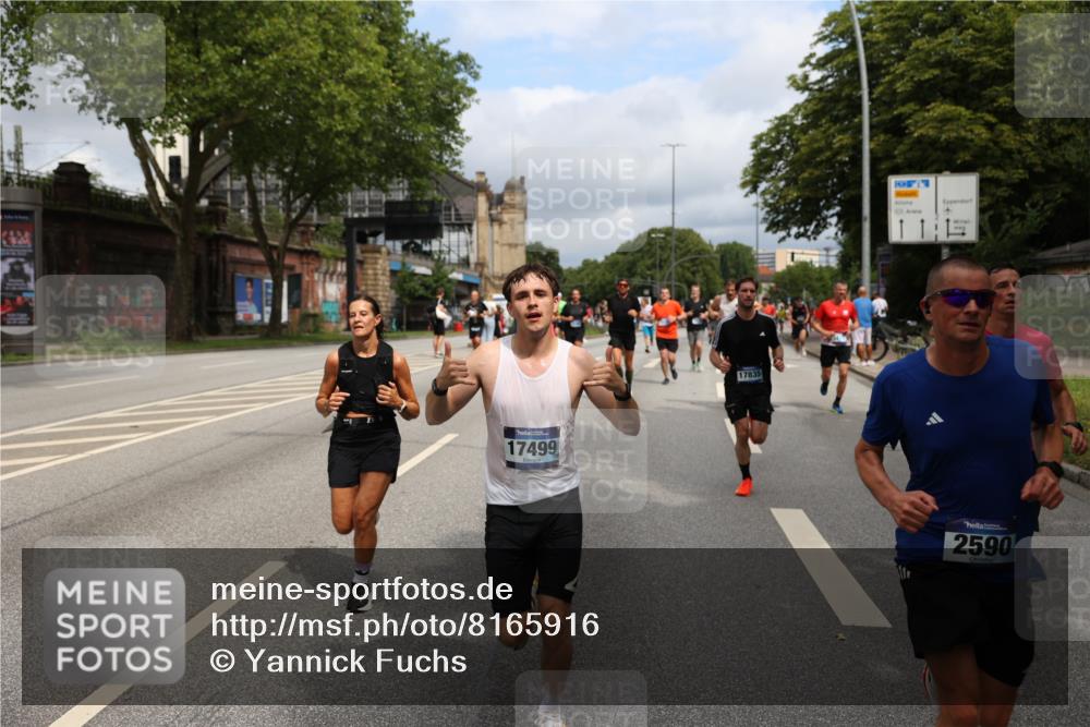 29.06.2025 - hella hamburg halbmarathon Yannick Fuchs http://msf.ph/oto/8165916 29.06.2025 10:40:19 20KM 1569, 1600, 1759, 1920, 2048, 2138, 2189, 2590, 3056, 3477, 4345, 4854, 6071, 6290, 6460, 6532, 6711, 7385, 7450, 7961, 8269, 8577, 8668, 9585, 10792, 10796, 11094, 11125, 11495, 11773, 11936, 12084, 12277, 13525, 14062, 14200, 14228, 14462, 14804, 14911, 15563, 15741, 16624, 17499, 17674, 17835, 18081, 18637 meine-sportfotos.de