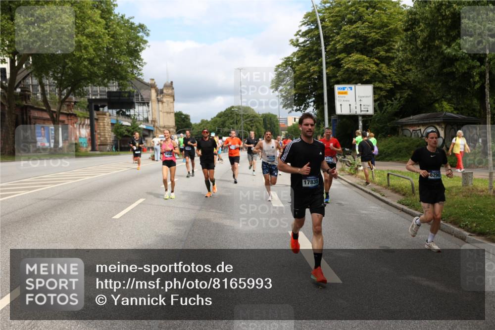 29.06.2025 - hella hamburg halbmarathon Yannick Fuchs http://msf.ph/oto/8165993 29.06.2025 10:40:20 20KM 1569, 1600, 1759, 1920, 2048, 2138, 2189, 2590, 3056, 3477, 4345, 4854, 6071, 6290, 6460, 6532, 6711, 7385, 7450, 7961, 8269, 8577, 8668, 9585, 10792, 10796, 11094, 11125, 11495, 11773, 11936, 12084, 12277, 13525, 14062, 14200, 14228, 14462, 14804, 14911, 15563, 15741, 16624, 17190, 17499, 17674, 17835, 18081, 18637, 19128 meine-sportfotos.de