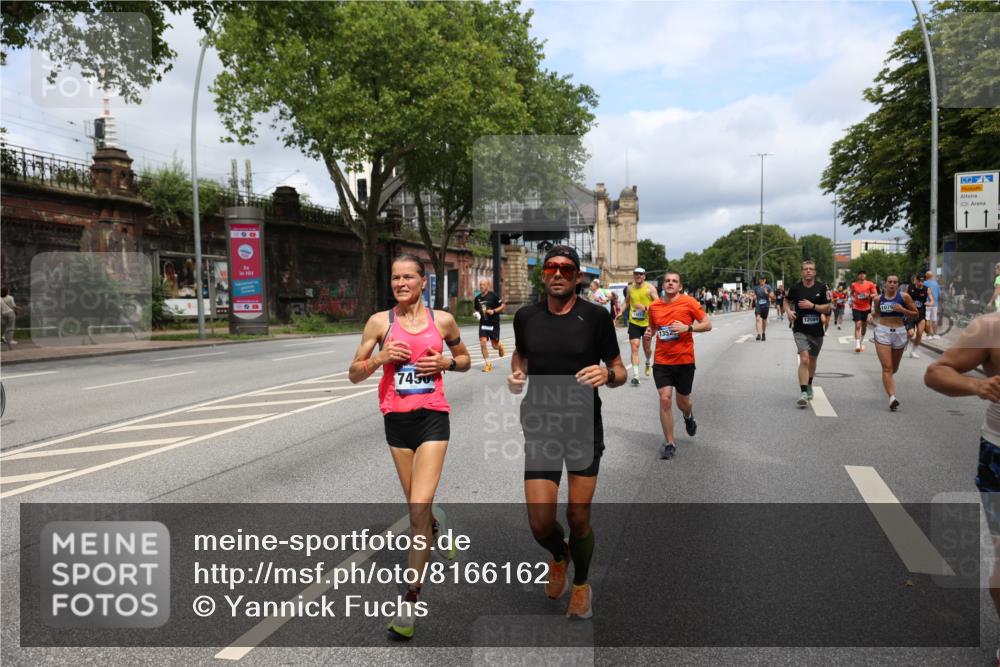 29.06.2025 - hella hamburg halbmarathon Yannick Fuchs http://msf.ph/oto/8166162 29.06.2025 10:40:23 20KM 1569, 1600, 1759, 1920, 2048, 2138, 2189, 2590, 3477, 4345, 6290, 6460, 6532, 6700, 6711, 7450, 7961, 8269, 8577, 8668, 10792, 10796, 11094, 11125, 11495, 11773, 11936, 12084, 12277, 13525, 13630, 14062, 14200, 14228, 14462, 14804, 14911, 15741, 16624, 17190, 17332, 17499, 17674, 17835, 18081, 19128 meine-sportfotos.de