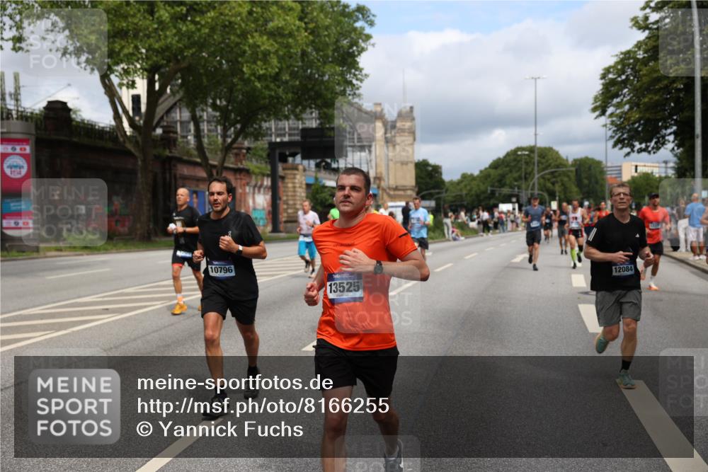 29.06.2025 - hella hamburg halbmarathon Yannick Fuchs http://msf.ph/oto/8166255 29.06.2025 10:40:24 20KM 1569, 1600, 1759, 1920, 2048, 2138, 2189, 3477, 4345, 6290, 6460, 6532, 6700, 6711, 7450, 7961, 8269, 8577, 8668, 10792, 10796, 11094, 11125, 11773, 11936, 12084, 12277, 13525, 13630, 14062, 14200, 14228, 14462, 14804, 14911, 15741, 16286, 16624, 17190, 17332, 17835, 18081, 19128 meine-sportfotos.de