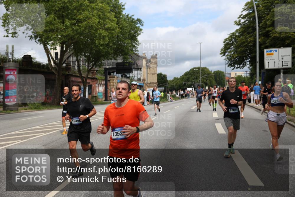 29.06.2025 - hella hamburg halbmarathon Yannick Fuchs http://msf.ph/oto/8166289 29.06.2025 10:40:24 20KM 1569, 1600, 1759, 1920, 2048, 2138, 2189, 3477, 4345, 6290, 6460, 6532, 6700, 6711, 7450, 7961, 8269, 8577, 8668, 10792, 10796, 11094, 11125, 11773, 11936, 12084, 12277, 13525, 13630, 14062, 14200, 14228, 14462, 14804, 14911, 15741, 16286, 16624, 17190, 17332, 17835, 18081, 19128 meine-sportfotos.de