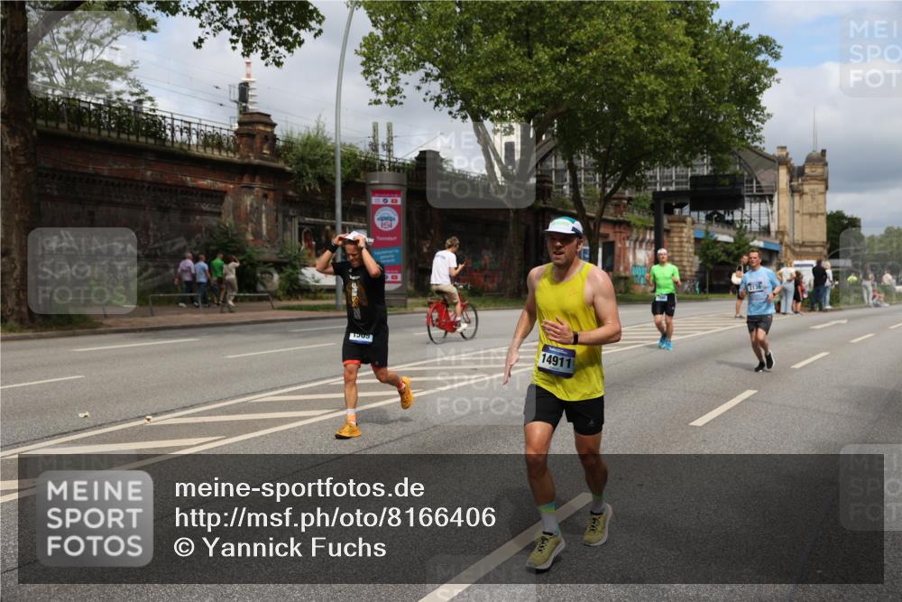 29.06.2025 - hella hamburg halbmarathon Yannick Fuchs http://msf.ph/oto/8166406 29.06.2025 10:40:25 20KM 1569, 1600, 1759, 1920, 2048, 2138, 2189, 3477, 4345, 6290, 6460, 6532, 6700, 6711, 7450, 7961, 8269, 8577, 8668, 10792, 10796, 11094, 11125, 11773, 11936, 12084, 12277, 13525, 13630, 14062, 14200, 14228, 14462, 14804, 14911, 15741, 16286, 16624, 17190, 17332, 17835, 19128 meine-sportfotos.de