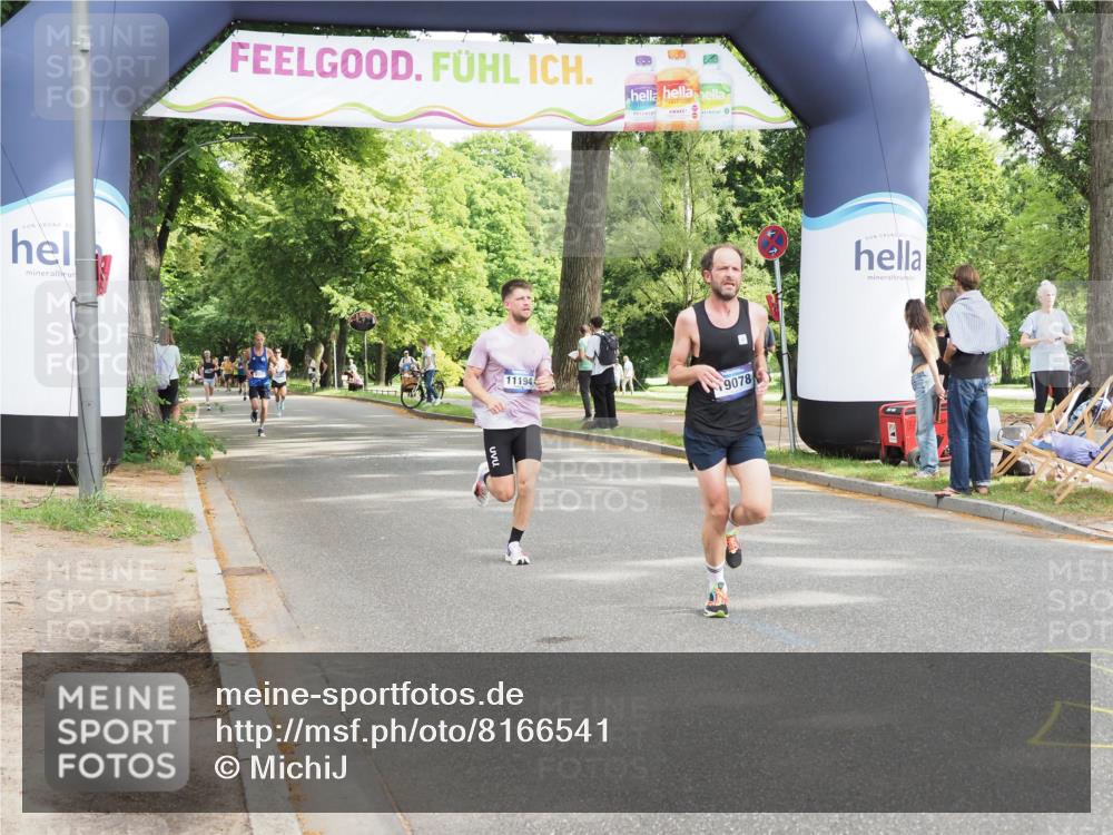 29.06.2025 - hella hamburg halbmarathon MichiJ http://msf.ph/oto/8166541 29.06.2025 10:14:13 Zwischen KM18-KM19 10234, 19078 meine-sportfotos.de