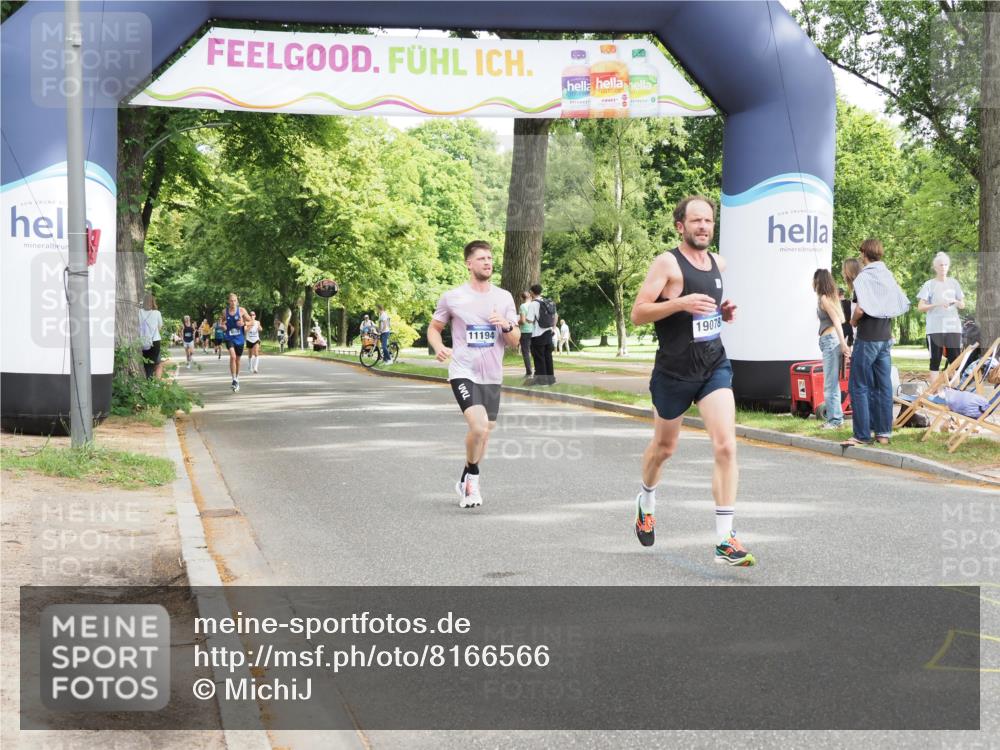 29.06.2025 - hella hamburg halbmarathon MichiJ http://msf.ph/oto/8166566 29.06.2025 10:14:13 Zwischen KM18-KM19 10234, 19078 meine-sportfotos.de
