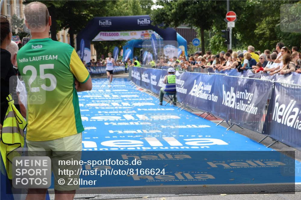 29.06.2025 - hella hamburg halbmarathon Zöllner http://msf.ph/oto/8166624 29.06.2025 10:15:32 Ziel 12673 meine-sportfotos.de