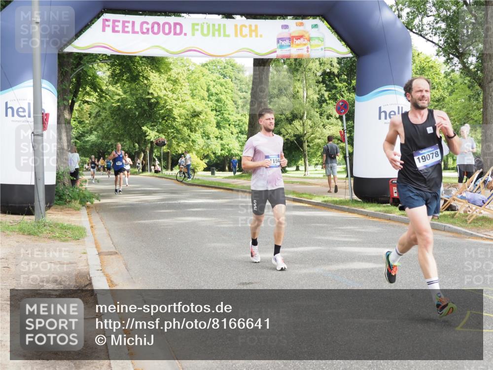 29.06.2025 - hella hamburg halbmarathon MichiJ http://msf.ph/oto/8166641 29.06.2025 10:14:13 Zwischen KM18-KM19 10234, 19078 meine-sportfotos.de