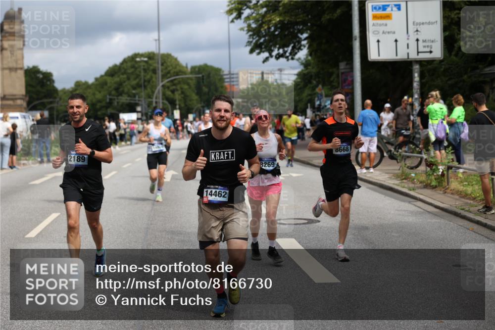 29.06.2025 - hella hamburg halbmarathon Yannick Fuchs http://msf.ph/oto/8166730 29.06.2025 10:40:33 20KM 1139, 1600, 1759, 1920, 2048, 2189, 2842, 3087, 4237, 4345, 4949, 6388, 6460, 6532, 6691, 6700, 7335, 7961, 8269, 8577, 8668, 11094, 11125, 11491, 11773, 11936, 12171, 12269, 12579, 13630, 13782, 14062, 14200, 14228, 14262, 14462, 14722, 14804, 15133, 15206, 15741, 15900, 16127, 16286, 17008, 17190, 17332, 17492, 17892, 19128 meine-sportfotos.de