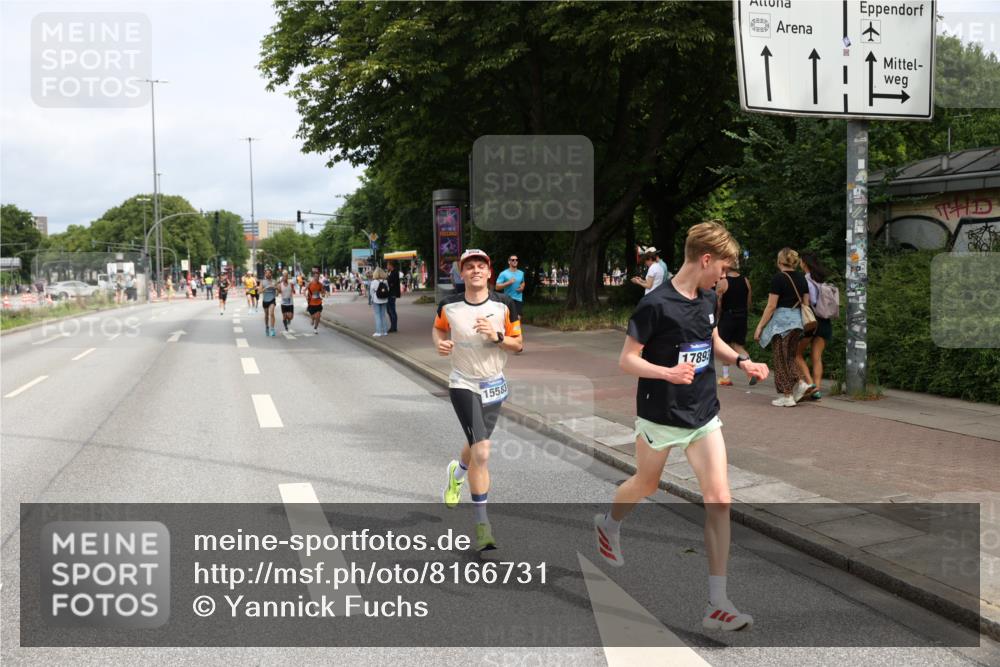 29.06.2025 - hella hamburg halbmarathon Yannick Fuchs http://msf.ph/oto/8166731 29.06.2025 10:22:47 20KM 1122, 2203, 4678, 5367, 7651, 8731, 9804, 10485, 10655, 12341, 13941, 14757, 15576, 15583, 17354, 17893, 18567, 18832, 19114 meine-sportfotos.de