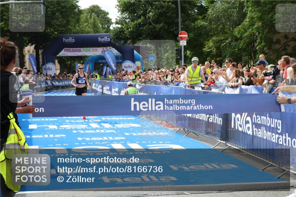 29.06.2025 - hella hamburg halbmarathon Zöllner http://msf.ph/oto/8166736 29.06.2025 10:16:14 Ziel 50 meine-sportfotos.de