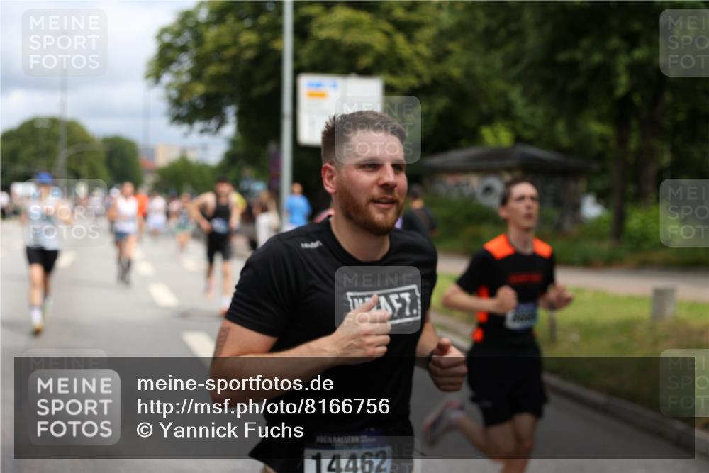 29.06.2025 - hella hamburg halbmarathon Yannick Fuchs http://msf.ph/oto/8166756 29.06.2025 10:40:34 20KM 1139, 1600, 1759, 1920, 2048, 2189, 2842, 3087, 4237, 4949, 6388, 6532, 6691, 6700, 7335, 7961, 8269, 8577, 8668, 11094, 11125, 11491, 11773, 11936, 12171, 12269, 12579, 12891, 13630, 13782, 14062, 14200, 14228, 14262, 14462, 14722, 14804, 15133, 15149, 15157, 15206, 15741, 15900, 16127, 16286, 17008, 17190, 17281, 17332, 17492, 17892, 18118, 19128 meine-sportfotos.de