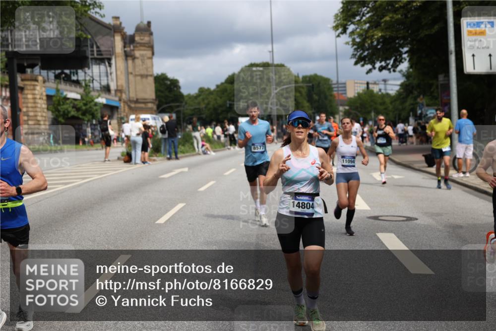 29.06.2025 - hella hamburg halbmarathon Yannick Fuchs http://msf.ph/oto/8166829 29.06.2025 10:40:36 20KM 1139, 1600, 1759, 1920, 2048, 2189, 2842, 3087, 4237, 4497, 4949, 6388, 6532, 6691, 6700, 7335, 7961, 8269, 8577, 8668, 9529, 11094, 11125, 11185, 11491, 11773, 12171, 12269, 12579, 12891, 13630, 13782, 14062, 14200, 14228, 14262, 14462, 14722, 14804, 15133, 15149, 15157, 15206, 15741, 15900, 16127, 16286, 17008, 17190, 17281, 17332, 17492, 17892, 18118, 19128 meine-sportfotos.de