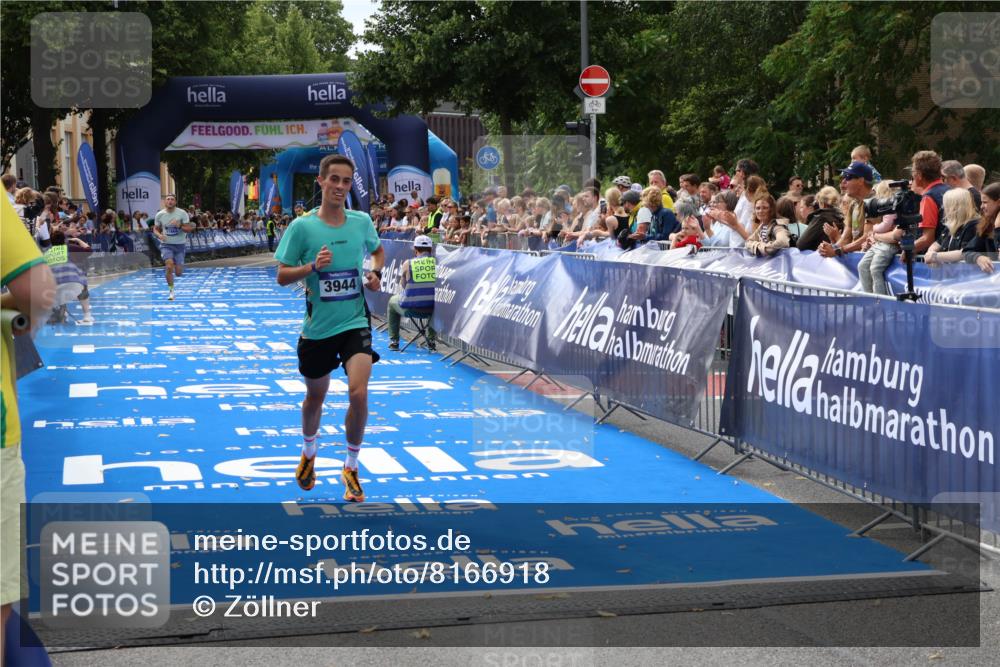 29.06.2025 - hella hamburg halbmarathon Zöllner http://msf.ph/oto/8166918 29.06.2025 10:16:37 Ziel 3944, 11864 meine-sportfotos.de