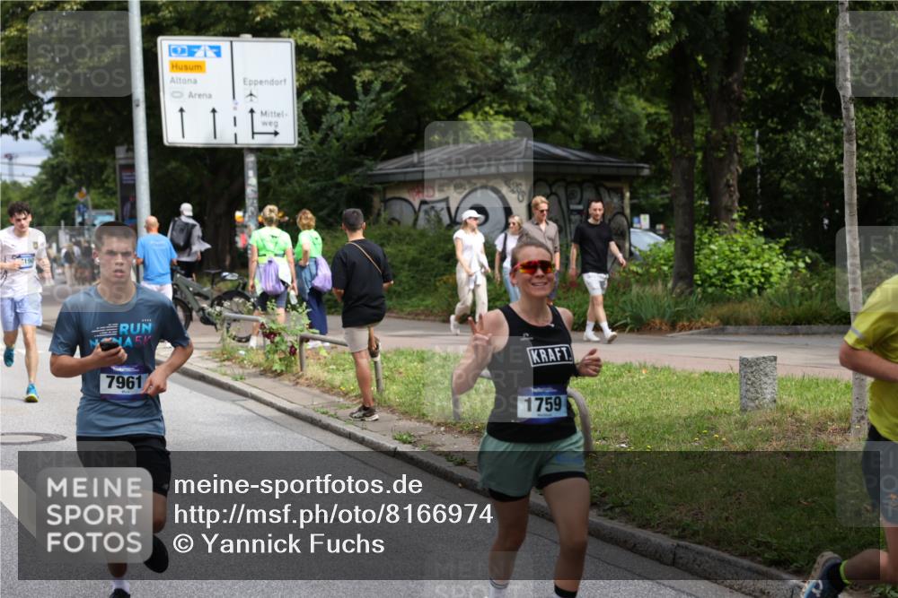 29.06.2025 - hella hamburg halbmarathon Yannick Fuchs http://msf.ph/oto/8166974 29.06.2025 10:40:40 20KM 1139, 1759, 2842, 3087, 4091, 4237, 4497, 4949, 5459, 6388, 6421, 6532, 6691, 6700, 6978, 7335, 7961, 8142, 8269, 8482, 8577, 8981, 9232, 9386, 9529, 9786, 11094, 11125, 11185, 11491, 12171, 12269, 12579, 12651, 12891, 13630, 13698, 13782, 13940, 14045, 14062, 14262, 14462, 14722, 14804, 15133, 15149, 15157, 15206, 15900, 16127, 16286, 17008, 17190, 17281, 17332, 17461, 17492, 17892, 18118, 19128 meine-sportfotos.de