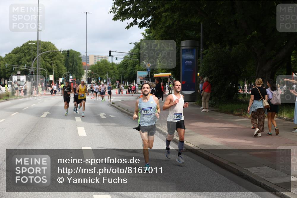 29.06.2025 - hella hamburg halbmarathon Yannick Fuchs http://msf.ph/oto/8167011 29.06.2025 10:22:51 20KM 1122, 2203, 4678, 5367, 7651, 8731, 9804, 10485, 10655, 12341, 13941, 14757, 15576, 15583, 16377, 17354, 17893, 18567, 18832, 19114 meine-sportfotos.de