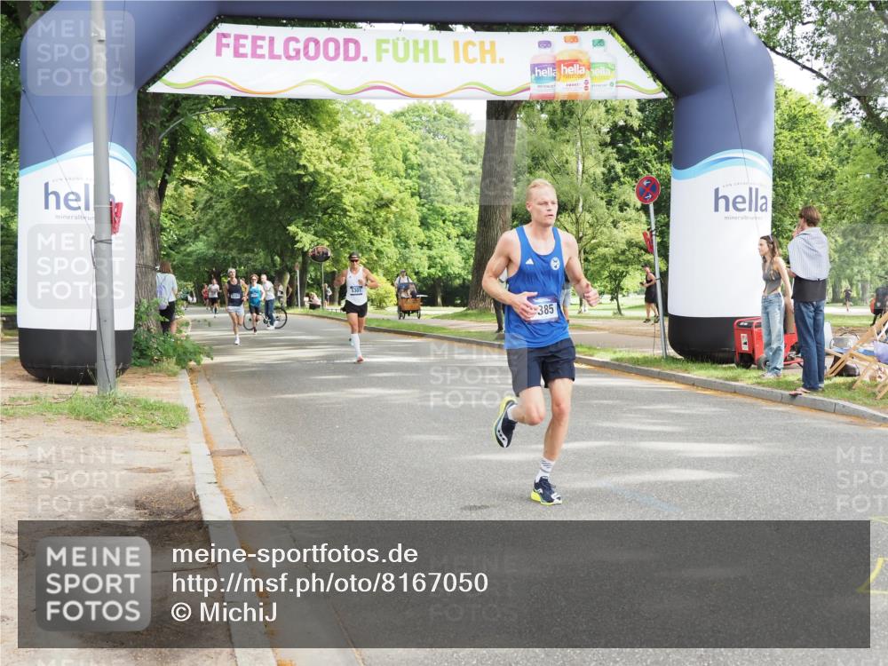 29.06.2025 - hella hamburg halbmarathon MichiJ http://msf.ph/oto/8167050 29.06.2025 10:14:18 Zwischen KM18-KM19 9385, 10234, 11194, 19078 meine-sportfotos.de