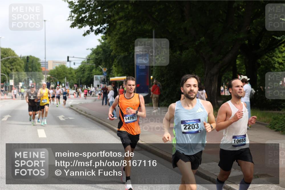 29.06.2025 - hella hamburg halbmarathon Yannick Fuchs http://msf.ph/oto/8167116 29.06.2025 10:22:53 20KM 1122, 2203, 4678, 5367, 7651, 8731, 9804, 10106, 10655, 12341, 13941, 14757, 15576, 15583, 16377, 17354, 17893, 18567, 18832, 19114 meine-sportfotos.de