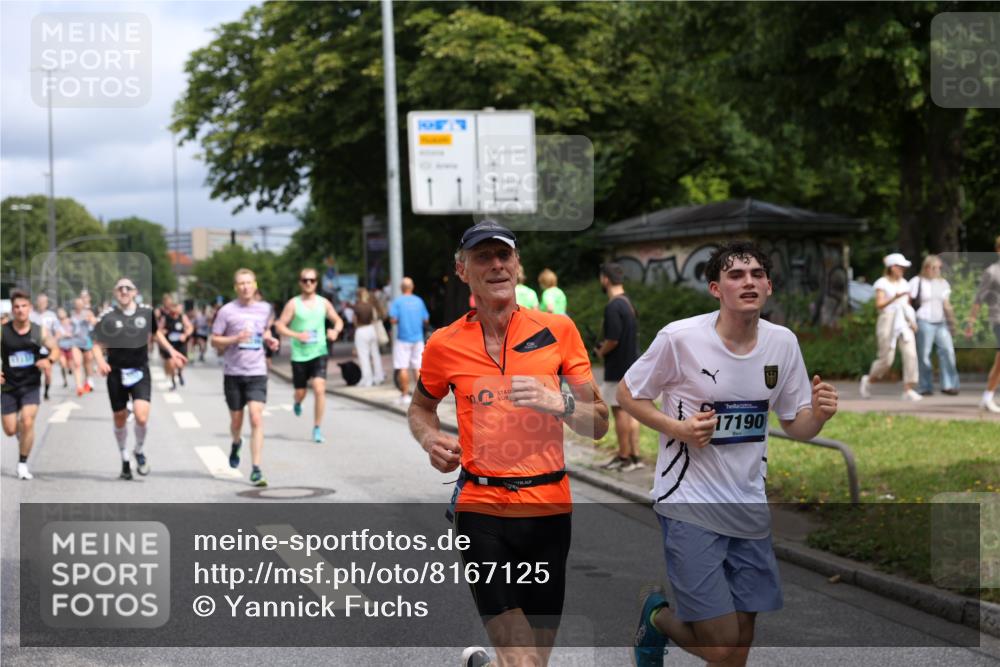 29.06.2025 - hella hamburg halbmarathon Yannick Fuchs http://msf.ph/oto/8167125 29.06.2025 10:40:44 20KM 1139, 1759, 2842, 3087, 4091, 4237, 4497, 4949, 5459, 6388, 6421, 6691, 6700, 6978, 7335, 7961, 8142, 8482, 8981, 9232, 9386, 9529, 9786, 11125, 11185, 11491, 12171, 12269, 12579, 12651, 12891, 13630, 13698, 13782, 13940, 14045, 14262, 14541, 14722, 15133, 15149, 15157, 15206, 15900, 16127, 16286, 17008, 17190, 17281, 17332, 17353, 17461, 17492, 17892, 18118, 19128 meine-sportfotos.de