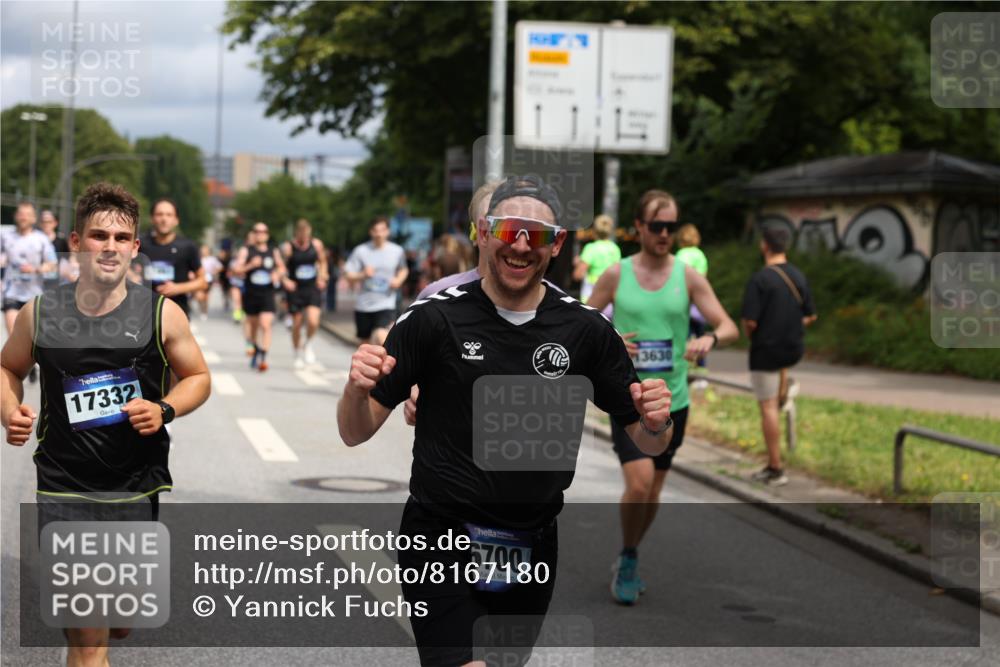 29.06.2025 - hella hamburg halbmarathon Yannick Fuchs http://msf.ph/oto/8167180 29.06.2025 10:40:46 20KM 1139, 1759, 2842, 3087, 4091, 4237, 4497, 4949, 5459, 6388, 6421, 6691, 6700, 6978, 7335, 7961, 8023, 8142, 8482, 8981, 9232, 9386, 9529, 9786, 9794, 11125, 11185, 11491, 12171, 12269, 12579, 12651, 12891, 13630, 13698, 13782, 13940, 14045, 14262, 14541, 14722, 15133, 15149, 15157, 15206, 15684, 15900, 16081, 16127, 16286, 17008, 17190, 17281, 17332, 17353, 17461, 17492, 17865, 17892, 18118, 19128 meine-sportfotos.de